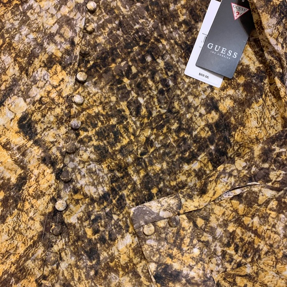 Guess Elesia Printed Blouse - Picture 5 of 5